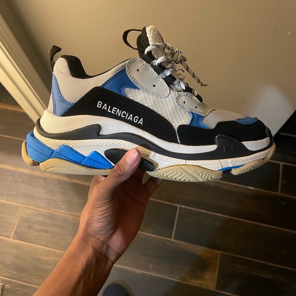 Never Worn - image 1